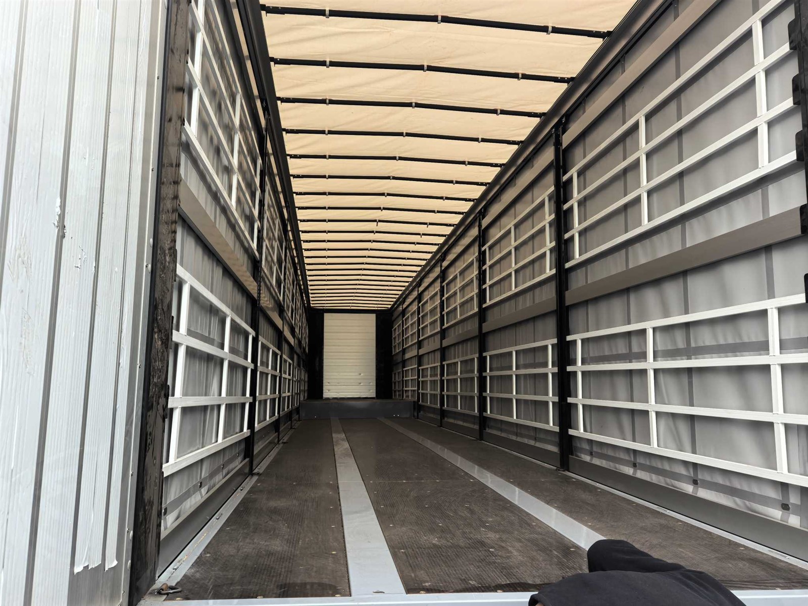 curtain side semi trailer 3 curtain side semi trailer 3